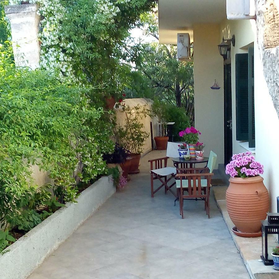 Aegina'S Oasis Villa Exterior photo